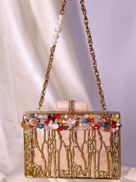 MOP Clutch – VRPS Handicrafts