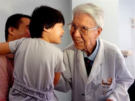 我102岁，是小儿外科医生，74年前我拿刀对女儿下手，没有人拦我 - 知乎