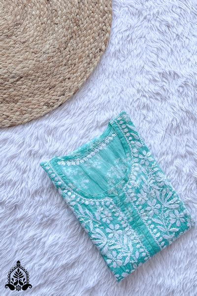 Mulmul – Poshak Chikan Studio