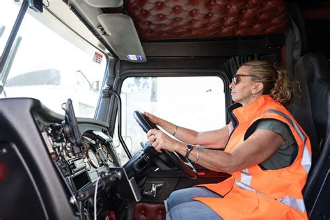 Enhance Your Ads: How to Advertise to Truck Drivers Successfully ...