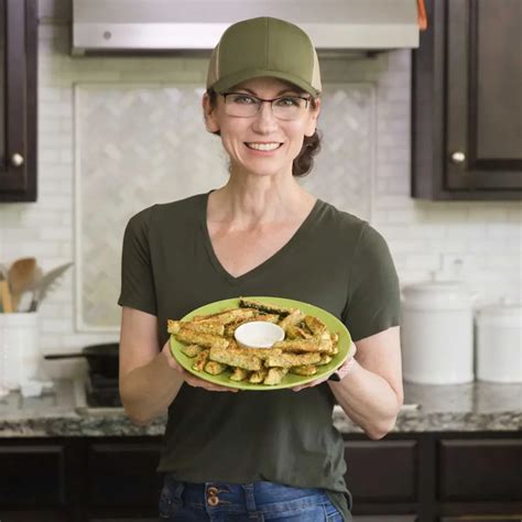 Best Natural Red Food Coloring for Baking Comparison