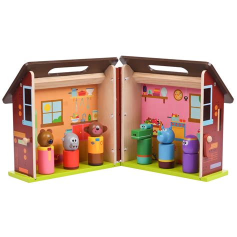 Hey Duggee 1038 Carry Along Clubhouse With 6 Character Figures ...