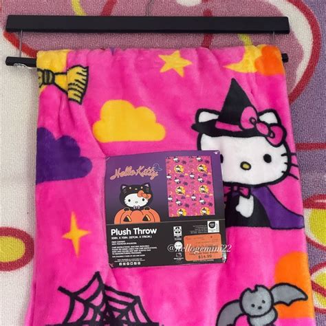🎀 Pink Hello Kitty halloween witch plush throw blanket for $14.99 from @burlingtondeals ...