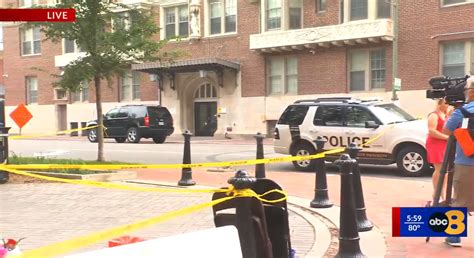 2 dead, 5 wounded in shooting outside Virginia high school graduation