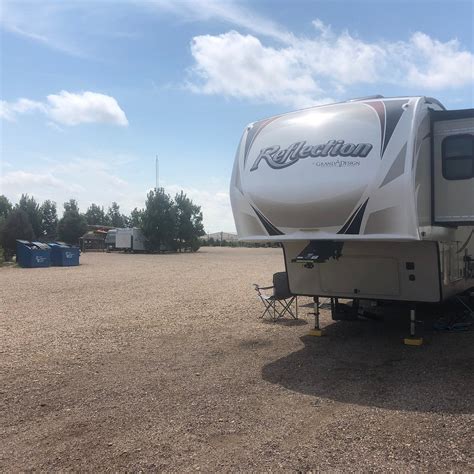 SUNDANCE HIGH PLAINS RV PARK AND CABINS (Lamar) - Motel Reviews ...