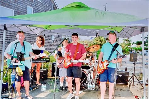Oakdale Yacht Club Presents High Tide, 520 Shore Dr, Oakdale, NY 11769 ...