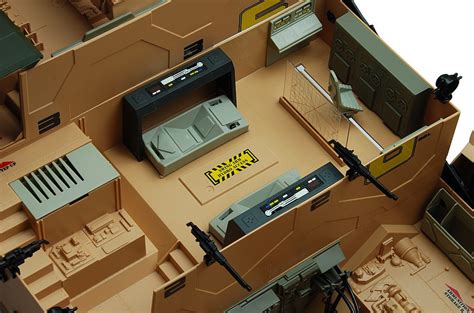 Mobile Command Center 的图像结果