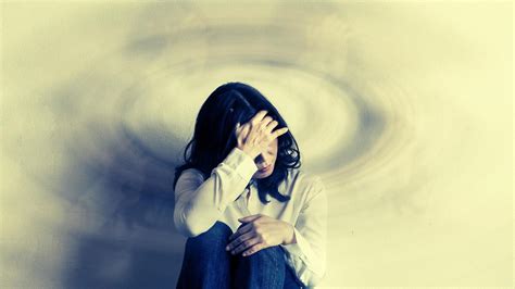 Vertigo: Causes, signs, treatments, and myths
