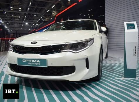 Kia Motors likely to fast-track India launch after massive response at ...