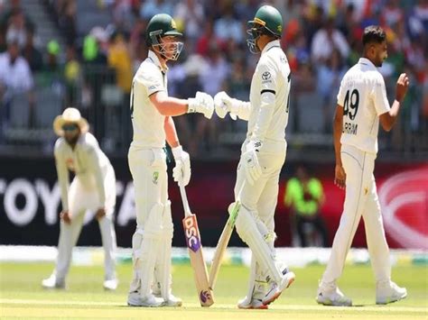 Warner's carnage in Perth leaves Pakistan baffled as Australia post 117 ...