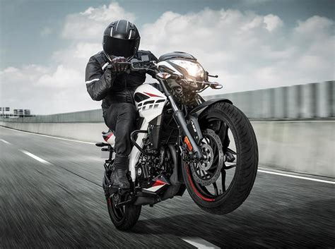 is ns 200 top speed