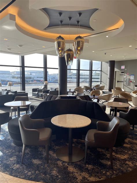 Review: United Airlines Polaris Lounge Los Angeles (LAX) - Live and Let ...