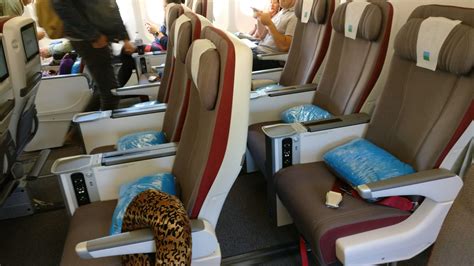 Flight Review: LEVEL Airlines IB 2622 Premium Economy OAK-BCN ...