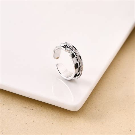 Ring Online - Premium Layered And Checkered Silver Statement Ring ...