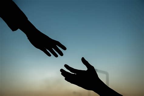 HOW TO HELP SOMEONE WITH SUICIDAL THOUGHTS - Mental Nurturing