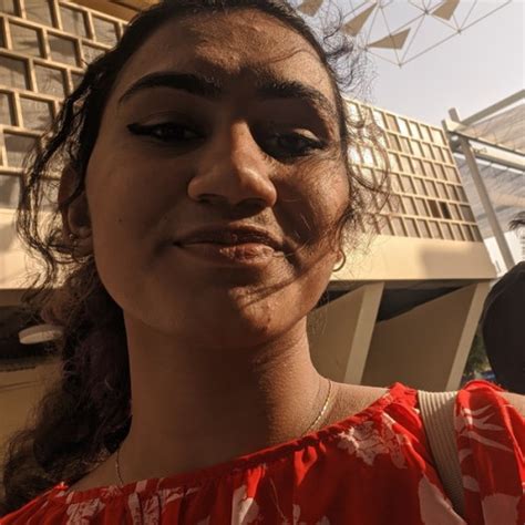 Sandra - Biology teacher in Kochi - ₹500/h