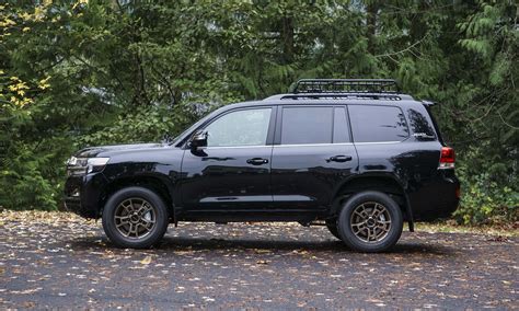 2021 Toyota Land Cruiser: Review - autoNXT.net