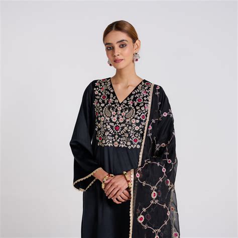 Buy Black Embroidered Gulzaar Velvet Set with Dupatta | Rustorange