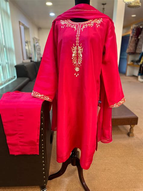 Hand embroidered kurta set 3pc pbks785 – Pastau