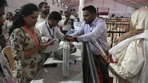BMC polls: Mumbai records 53 to 55 per cent voter turnout