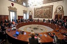 governo consiglio dei ministri il governo renzi ha giurato al quirinale governo consiglio dei ministri il governo renzi ha giurato al quirinale