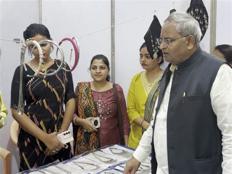 Women sold goods at Akota Stadium for three days, transgender and ...