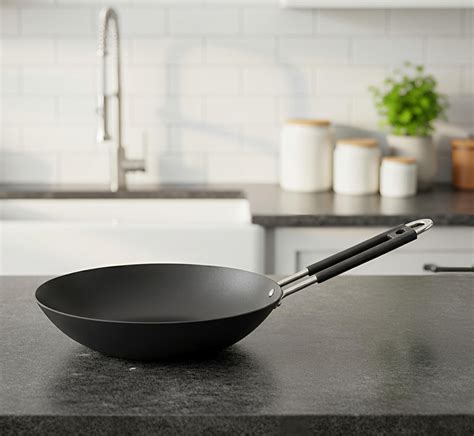 Iron Chinese Wok with Steel Handle – Gas Stove Friendly Kadhai – Nyra ...