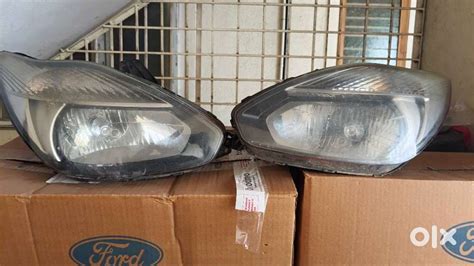 Ford Figo Gen 1 Used Headlights - Spare Parts - 1818777191