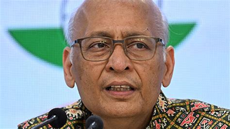 மாநிலங்களவையில் காங். எம்.பி சிங்விக்கு ஒதுக்கப்பட்ட இருக்கையில் பணம் ...