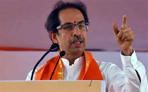 சிவசேனா கட்சியின் சின்னம் முடக்கம்!