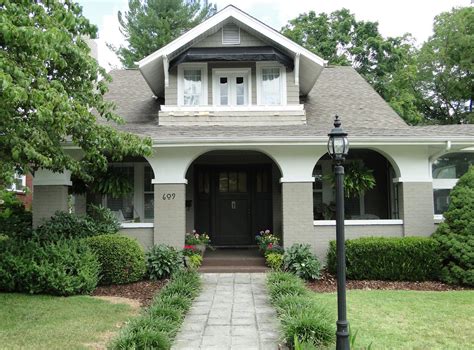Beautiful 1920's cottage | 1920s house, Craftsman bungalows, Craftsman ...