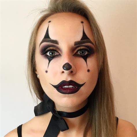 How To Make A Clown Face With Makeup at Rebecca Skinner blog