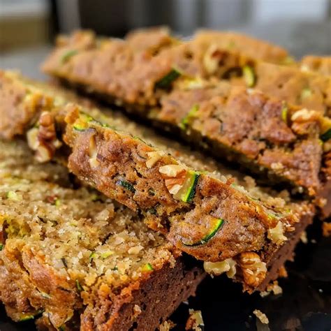 Healthy Zucchini Bread - Kitchen Variant