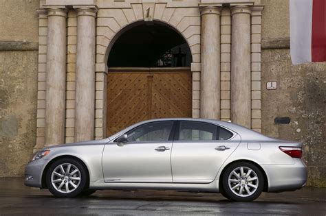 2007 Lexus LS 460