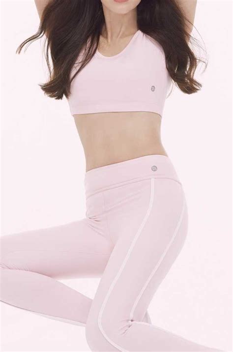 MINIMAL CROP TOP | LINE SHOPPING