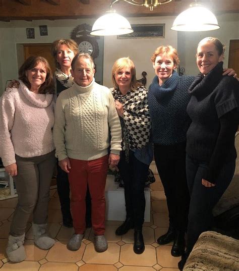 LA MAISON DU BONHEUR ROULOTTE (Saint-Ouen-sous-Bailly) - Specialty B&B ...