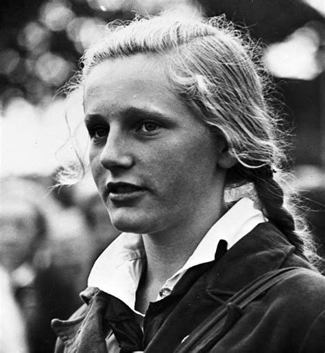 League of German Girls, the Nazi Organisation To Teach Girls Their ...