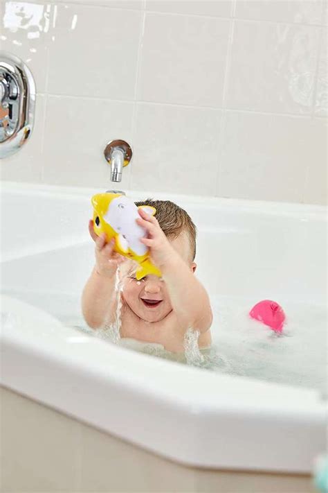 Robo Alive Junior Baby Shark Battery-Powered Sing And Swim Bath Toy ...