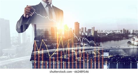 Financial Service 的图像结果