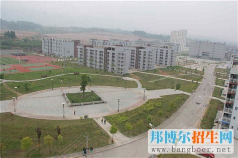 重庆市黔江中学校校园图片、环境怎么样？|黔江中学照片|图片|食堂|寝室|中专网