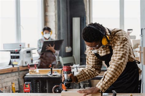 What Makes a Safe Workplace? | Work Health Solutions