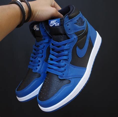 Air Jordan 1 Dark Marina Blue 555088-404 Release Date - SBD