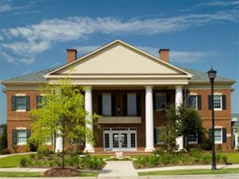 Charlotte grad hurt in fall from USC frat house