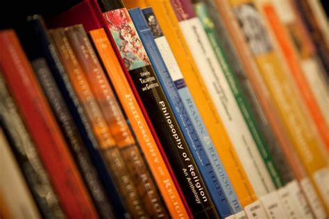 Library Course Reserves 的图像结果