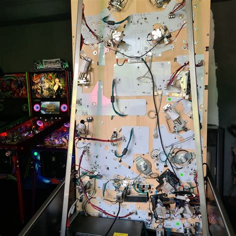 Alien Pinball 的图像结果