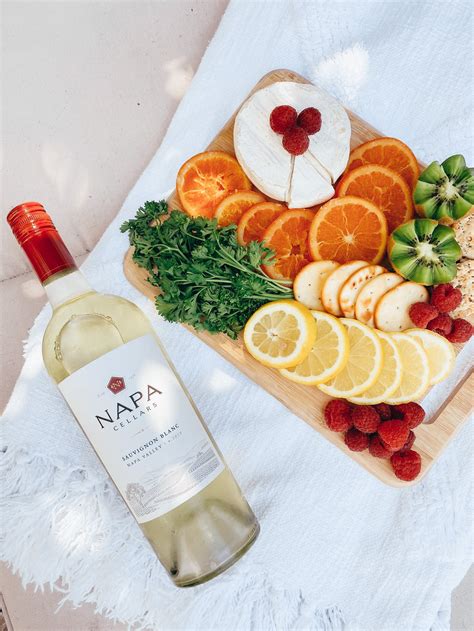 Everything You Need to Know about Sauvignon Blanc — Lexi's Wine List