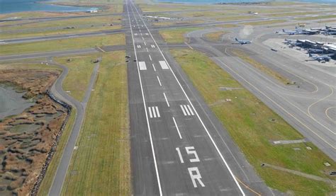 Logan International Airport - Runway 4L-22R Rehabilitation