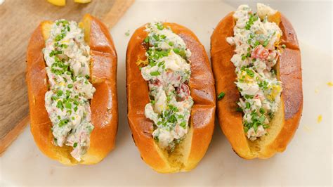 17 Irresistible Lobster Roll Recipes to Try Today – SeafoodVoyage