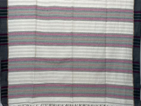Off White Khadi Kantha Char Padel Handloom Saree – Kleemkaara
