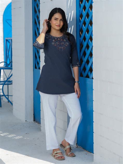 Explore Stylish Designer Kurta sets Online - Etiquette